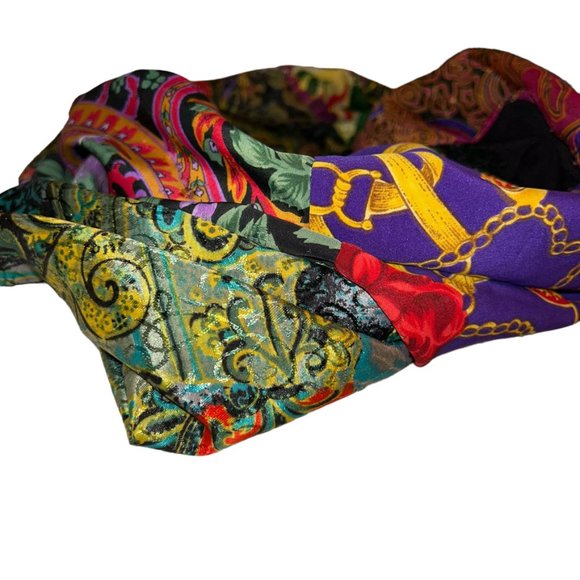 Vintage 80s Vibrant very cool rich Baroque floral print fringe scarf wrap - Picture 3 of 5